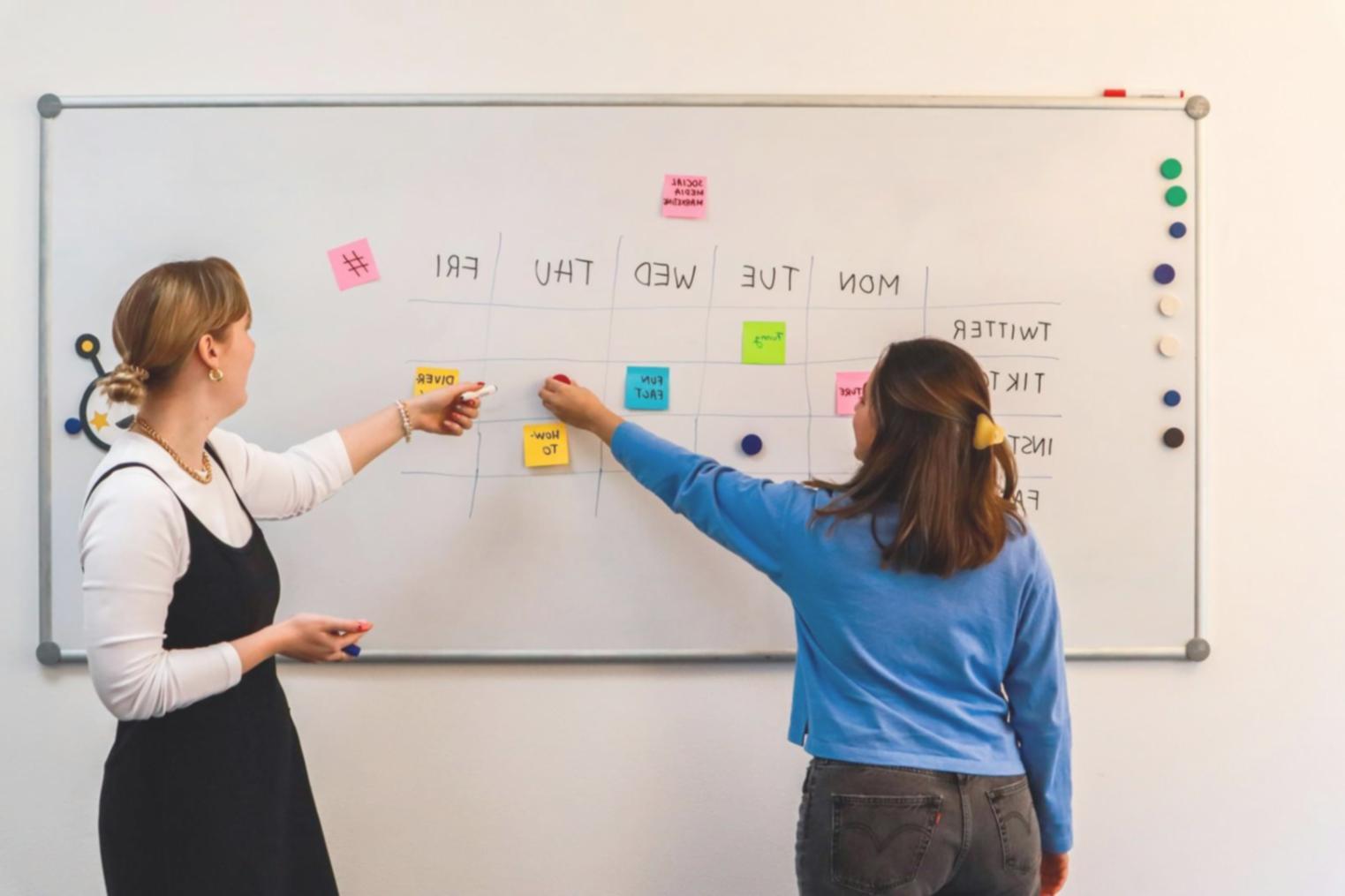 Mobile SEO training session demonstrating practical optimization techniques