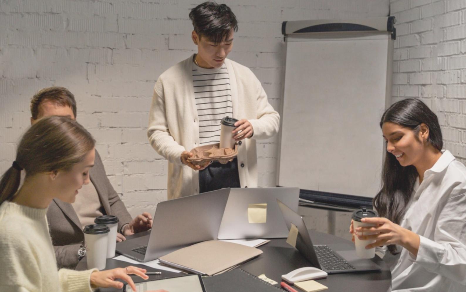 FluxIsIgnita workspace showing mobile optimization tools and local business consultation materials